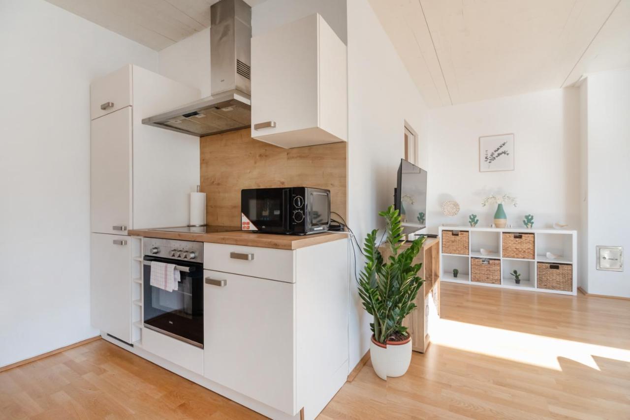 Helles, Neues Dg Apartment Mit Blick Zum Donauturm Vienna Exterior photo